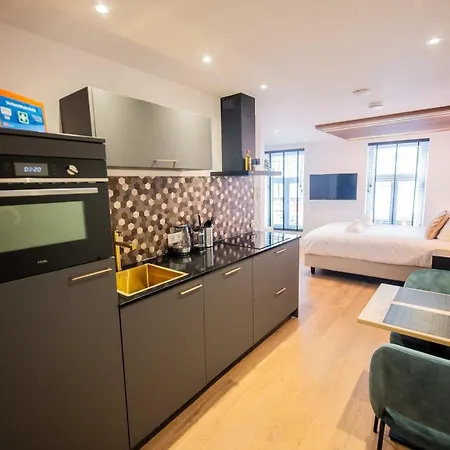 Luxurious 35m2 Designer - R51a דירה *