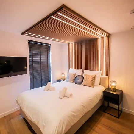 Luxurious 35m2 Designer - R51a דירה