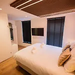 Luxurious 35m2 Designer - R51a * Eindhove