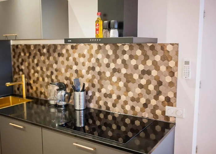 Luxurious 35m2 Designer - R51a *